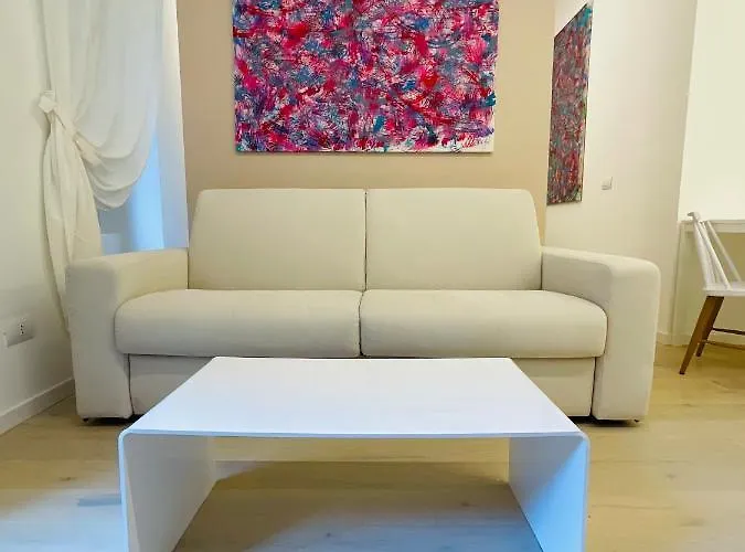 - Charlize - In The Heart Of * Milaan