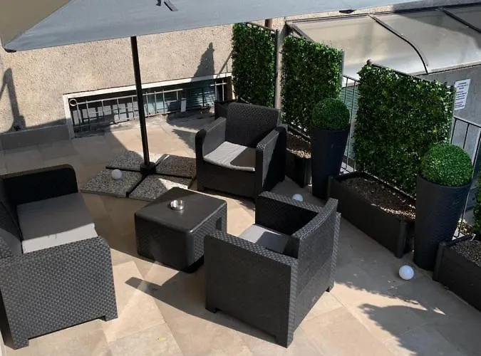 Center - Porta Romana Apartamento