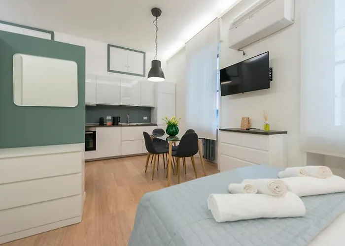 Montenapoleone 5 Min Duomo Fashion Center Appartement