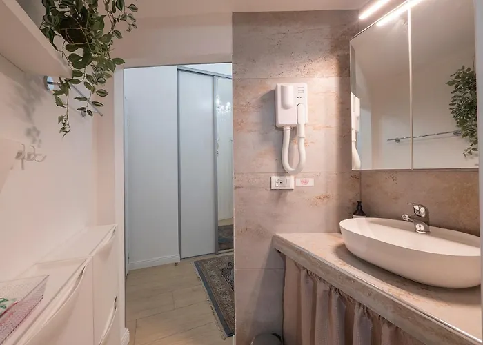 Luxury White Loft Orti 14