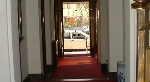 Apollo Hotel