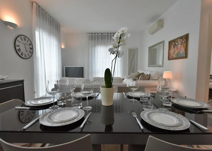 Corso Genova By Interhome شقة ميلان