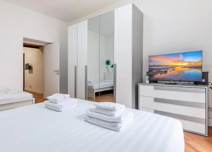 Easylife - - Blingy 19 A - Bocconi * ميلان