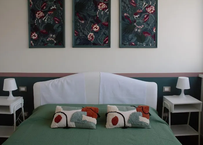 Metro Isola - Nuovo Design - La Milanese *