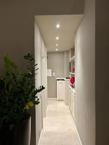 Guest house Elegante Stanza Nel Cuore Di Porta Venezia A Milan