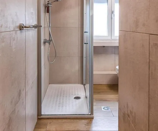 Apartment Luxury Flat By Station / Unique View