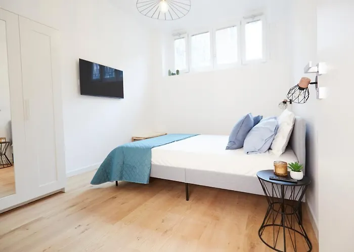 Urban Flats Modern Few Minuts From Duomo شقة ميلان