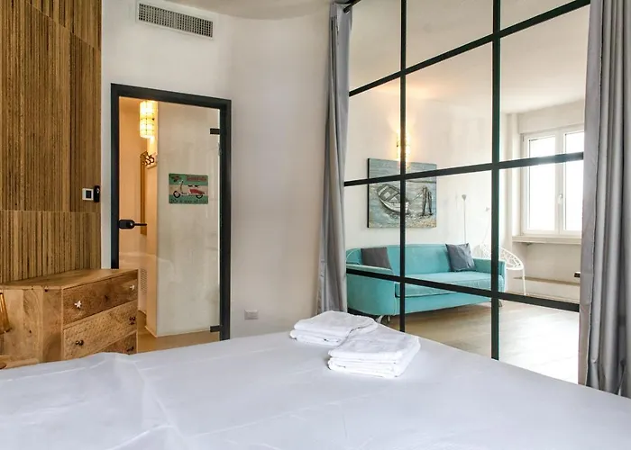 Apartmán Luxury Flat By Station / Unique View *