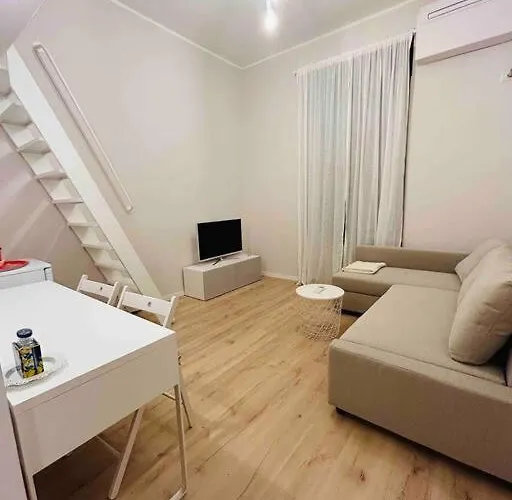 Apartment Near Bocconi