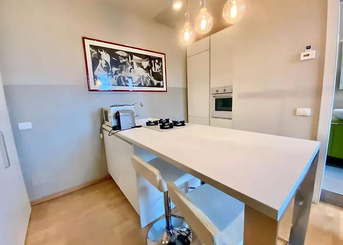 Guesthost - Viale Umbria White & Cosy *