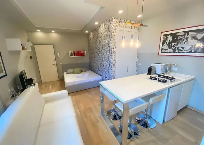 Guesthost - Viale Umbria White & Cosy