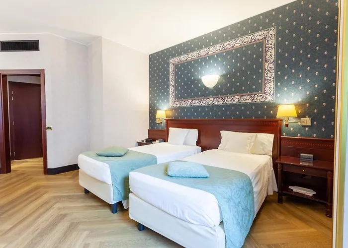 Hotiday Turro فندق ميلان