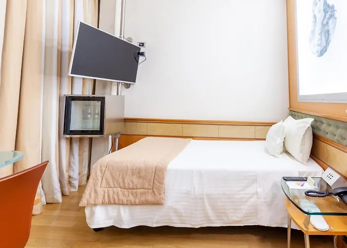 Hotiday Turro فندق