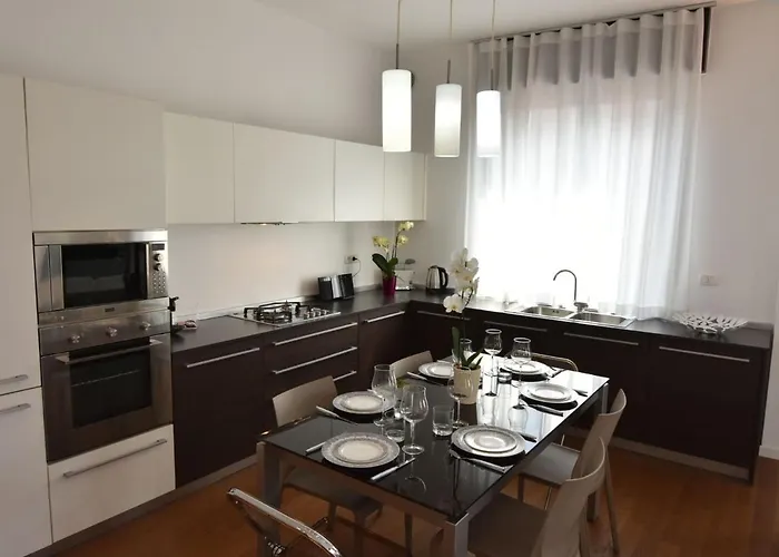 شقة Corso Genova By Interhome ميلان