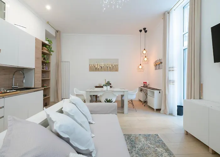 White Loft Near Duomo Orti 14 Apartment *