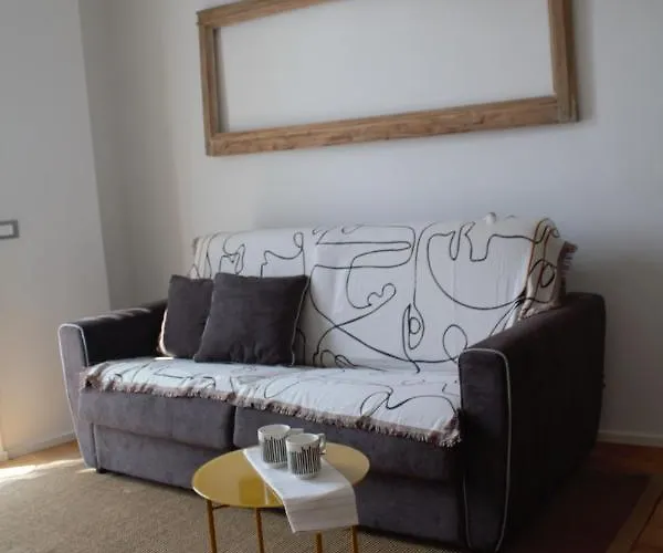 Metro Isola - Nuovo Design - La Milanese *