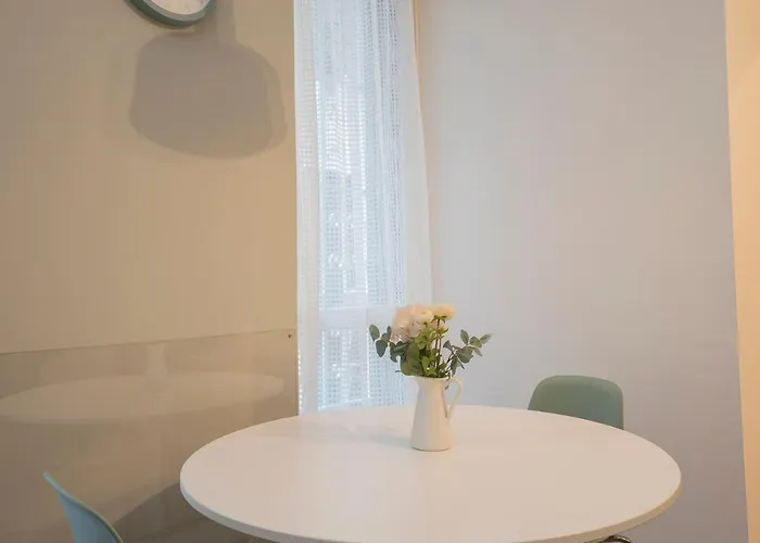 I Host - Montesuello 9 *