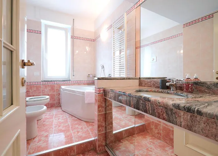 Mico Garden View Citylife Executive Apartmán *