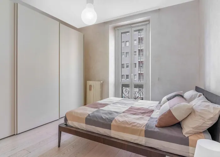 Mo30 Loreto- Duomo- Large Modern - דירה