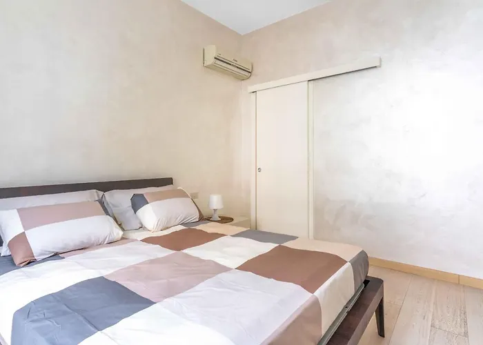 Mo30 Loreto- Duomo- Large Modern - Milán