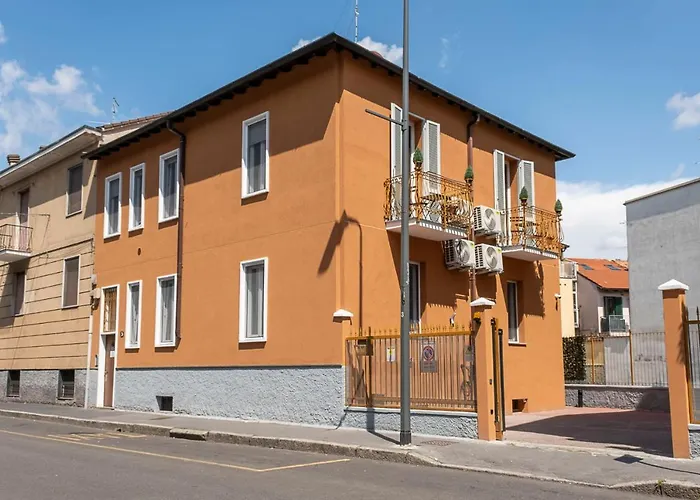 Leader 2 - Monzino - Hockey Msg Arena - Linate - דירה *