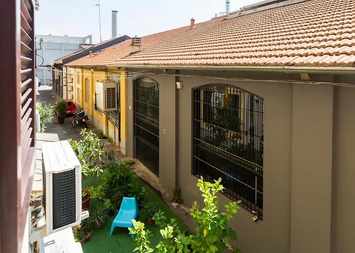 Forcella Fashion District *