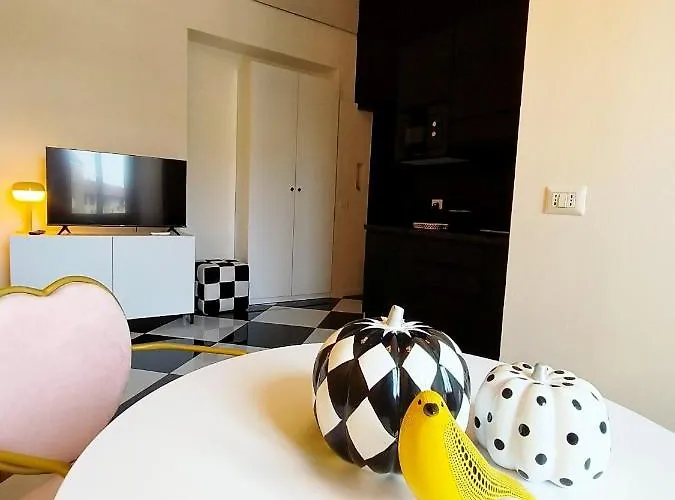 Wonderland In Shopping Area, Ac, Wifi And Subway