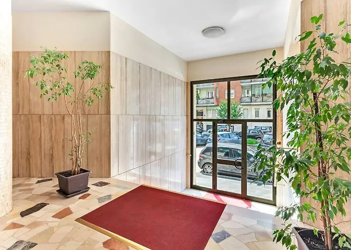 Alessia's Flat - Caroli