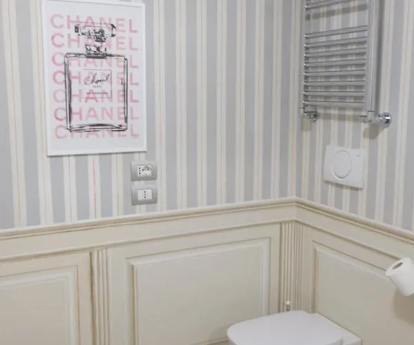 Santa Maria Delle Grazie 公寓