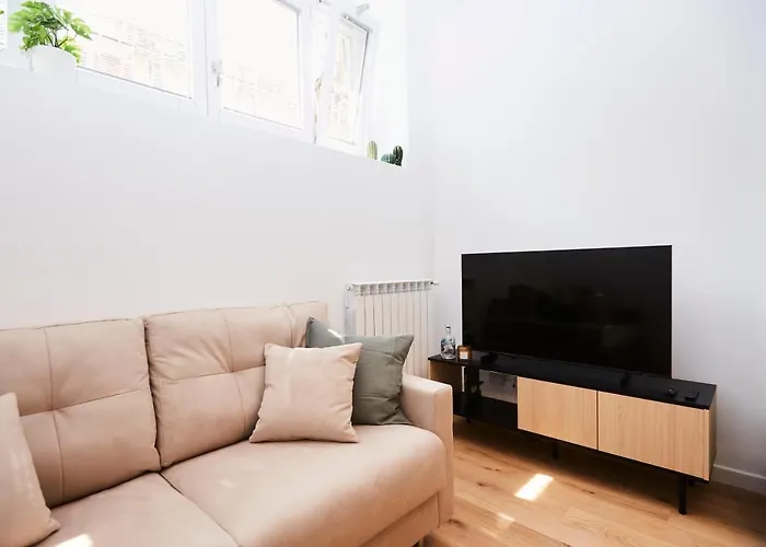 شقة Urban Flats Modern Few Minuts From Duomo *