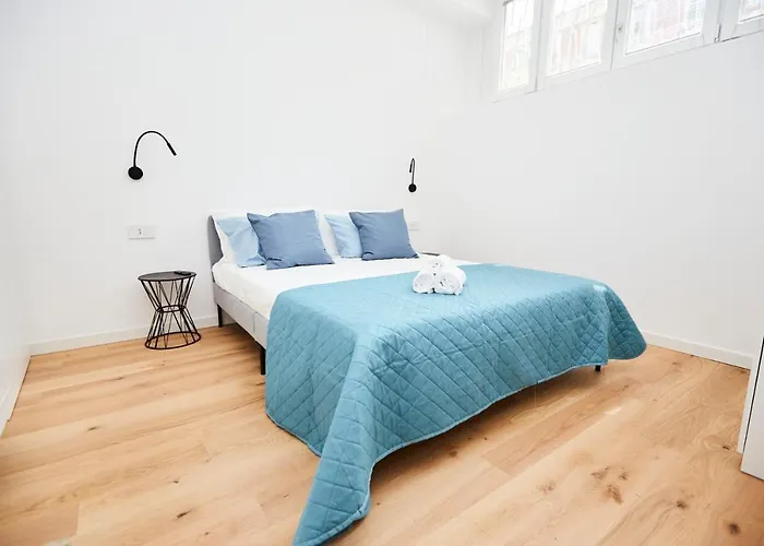 Urban Flats Modern Few Minuts From Duomo *