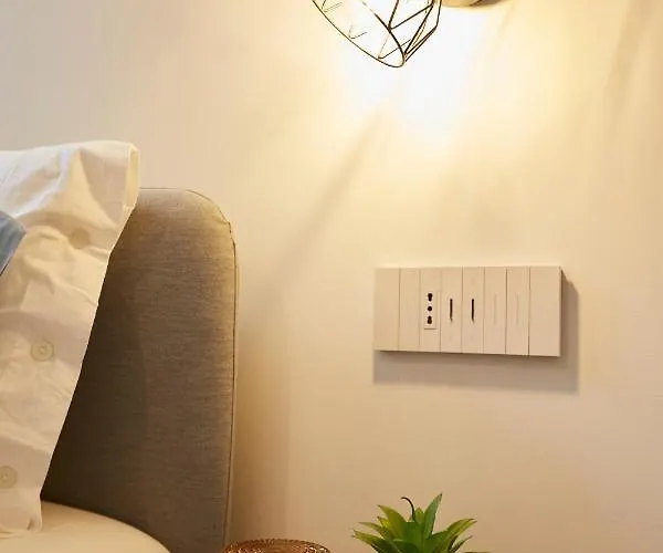 Urban Flats Modern Few Minuts From Duomo ميلان