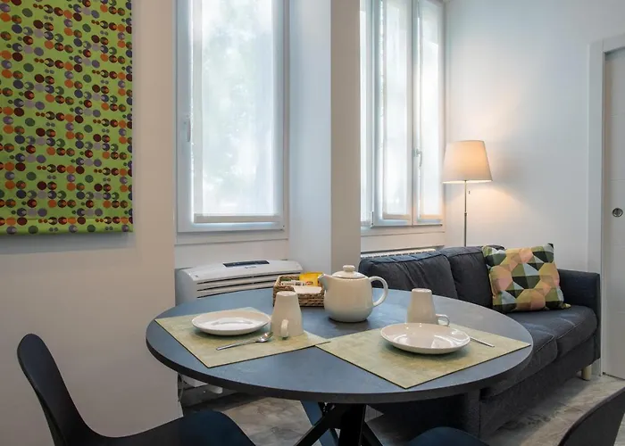 Luna Homes - Bilocale In Mac Mahon Apartmán