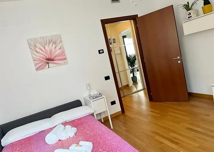 Апартаменты Sulla Metro 3 Gialla Maciachini