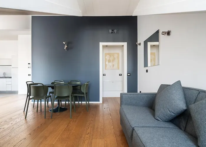 Easyhomes - Brera Luxury *