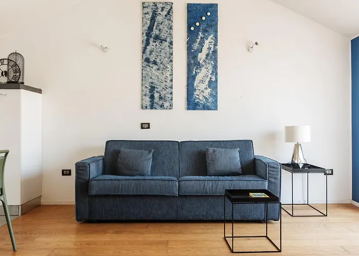 Easyhomes - Brera Luxury Apartman