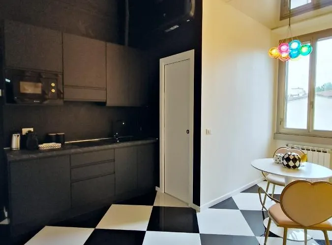 Wonderland In Shopping Area, Ac, Wifi And Subway