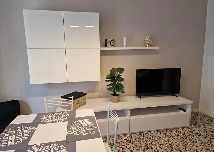 Apartman M.aurelio Light Brown