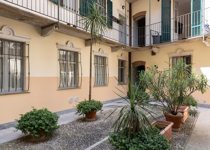 Canonica 32 - Arco Della Pace *