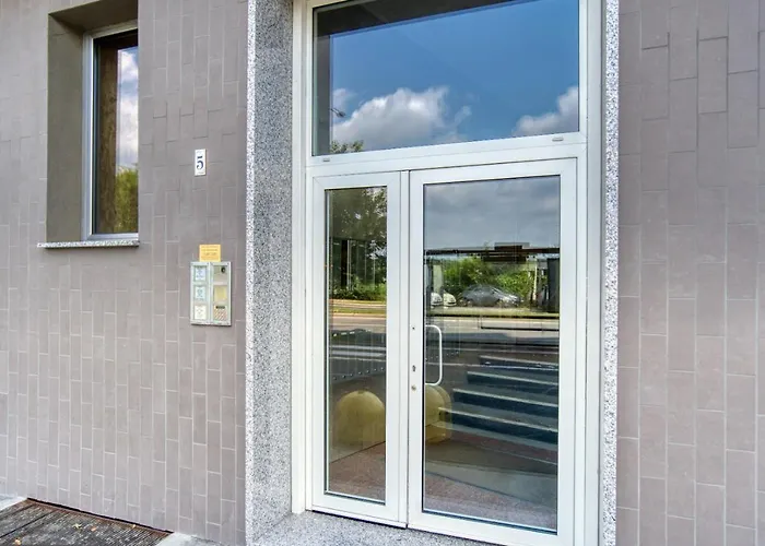 Guesthost - Casa Graziella, Bilocale A 5 Minuti Dal San Raffaele Per 5 *