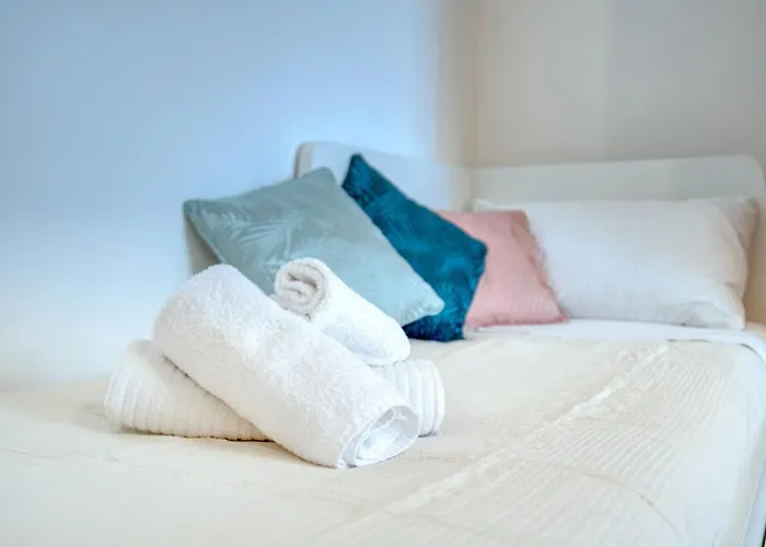 Guesthost - Casa Graziella, Bilocale A 5 Minuti Dal San Raffaele Per 5 Apartmán *