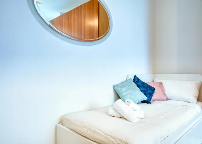 Guesthost - Casa Graziella, Bilocale A 5 Minuti Dal San Raffaele Per 5 * Milán