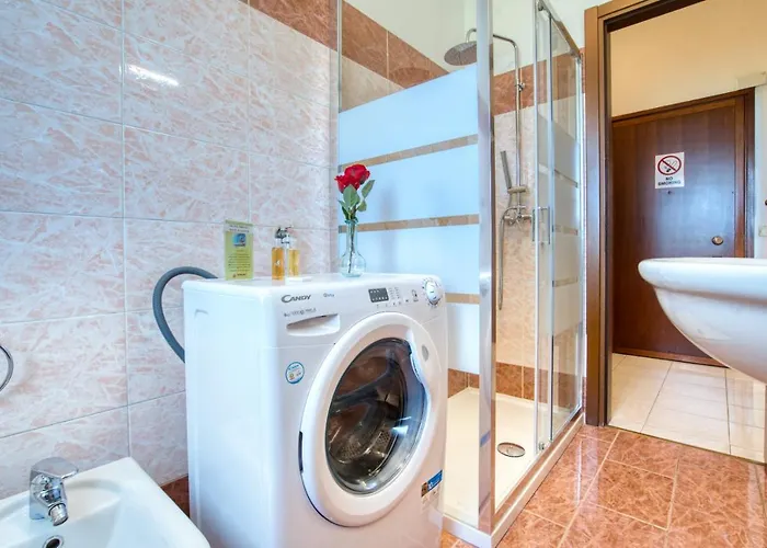 Guesthost - Casa Graziella, Bilocale A 5 Minuti Dal San Raffaele Per 5 * Milán