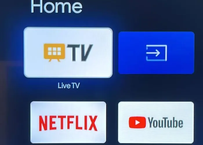 Nolo Black White & Coral Daire Milano