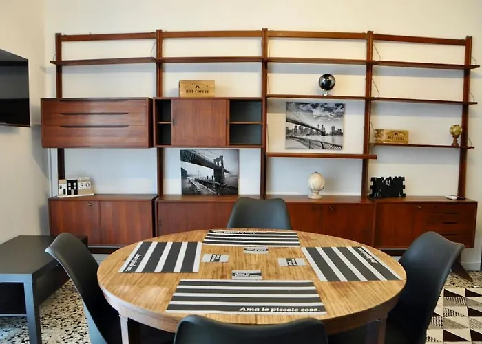 Daire Nolo Black White & Coral *