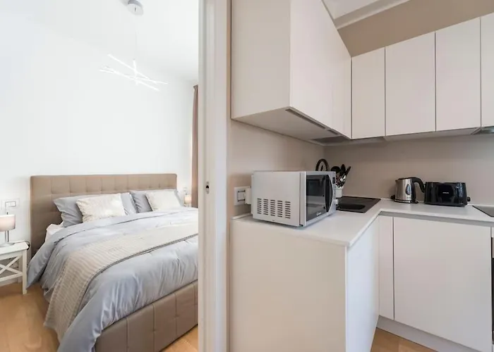 Cozy Private Flat - Mm Marche 7 Min Apartmán