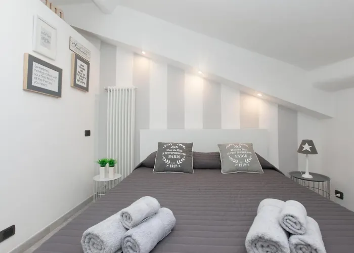 Just Urban - Impressive 1br Penthouse In Center - Metro M2 M4 *