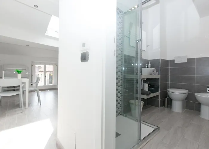 Just Urban - Impressive 1br Penthouse In Center - Metro M2 M4 * Mailand