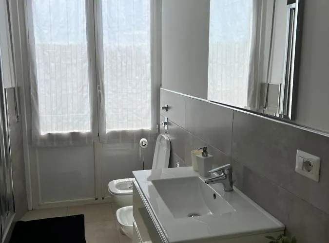 Casa Luna Милан