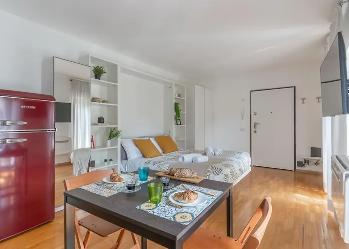 Apartman The Rent - Comfortable Near S Ambrogio